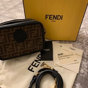 2019 FENDI camera bag VGUC